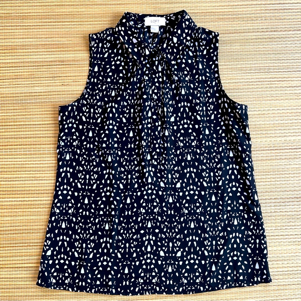 Ann Taylor Loft Sleeveless Black and White Top
